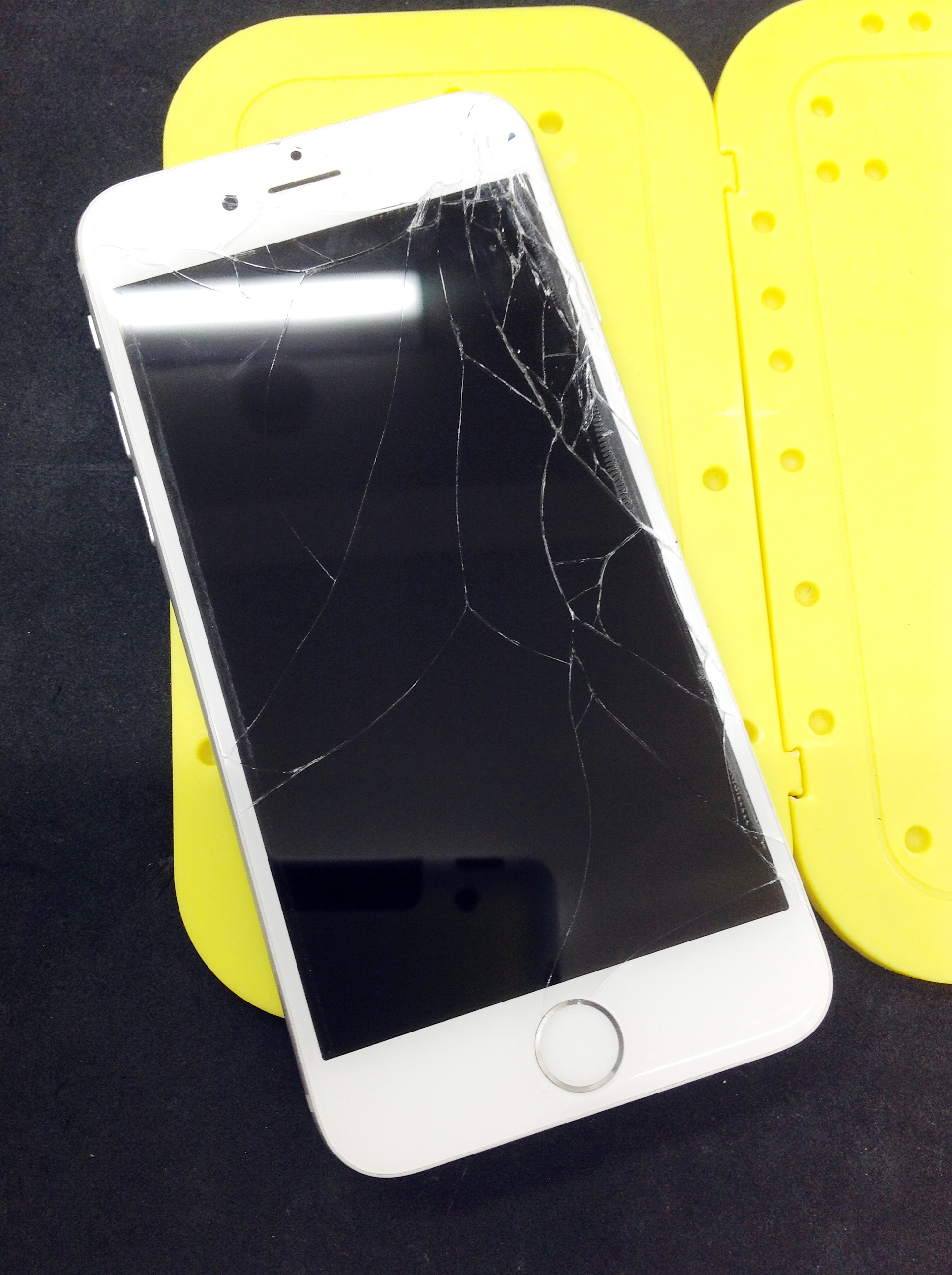 IPhoneガラス破損